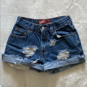 Vintage Levi’s 550 High Waist Jean Short